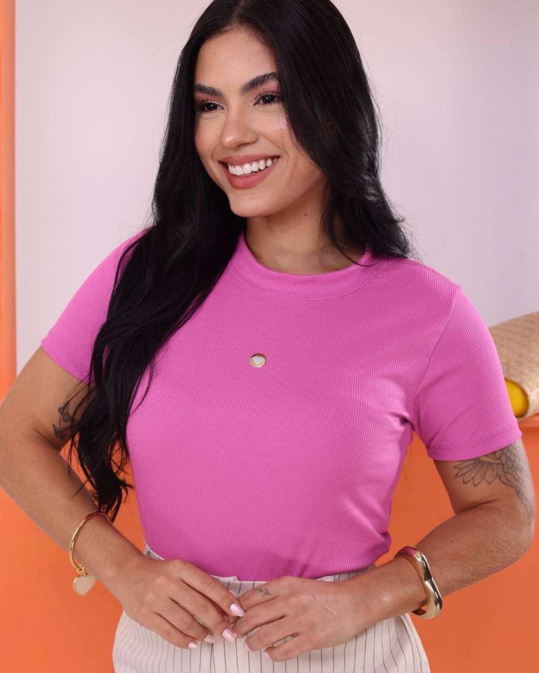 T-shirt Canelada com Aplique G