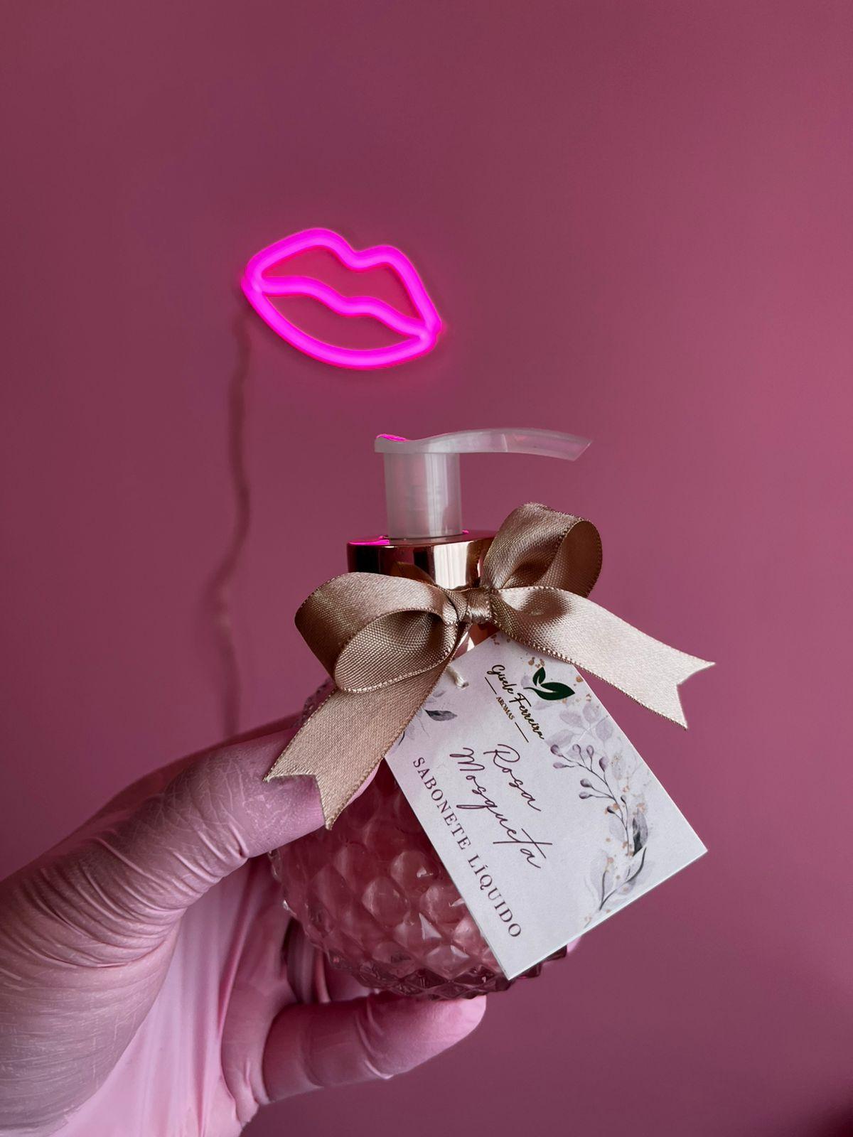 Sabonete líquido Rosa mosqueta Gisele Ferreira